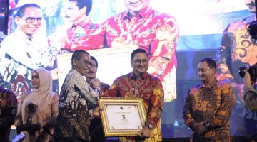 Kapolda Aceh Terima Penghargaan Serambi Awards 2024